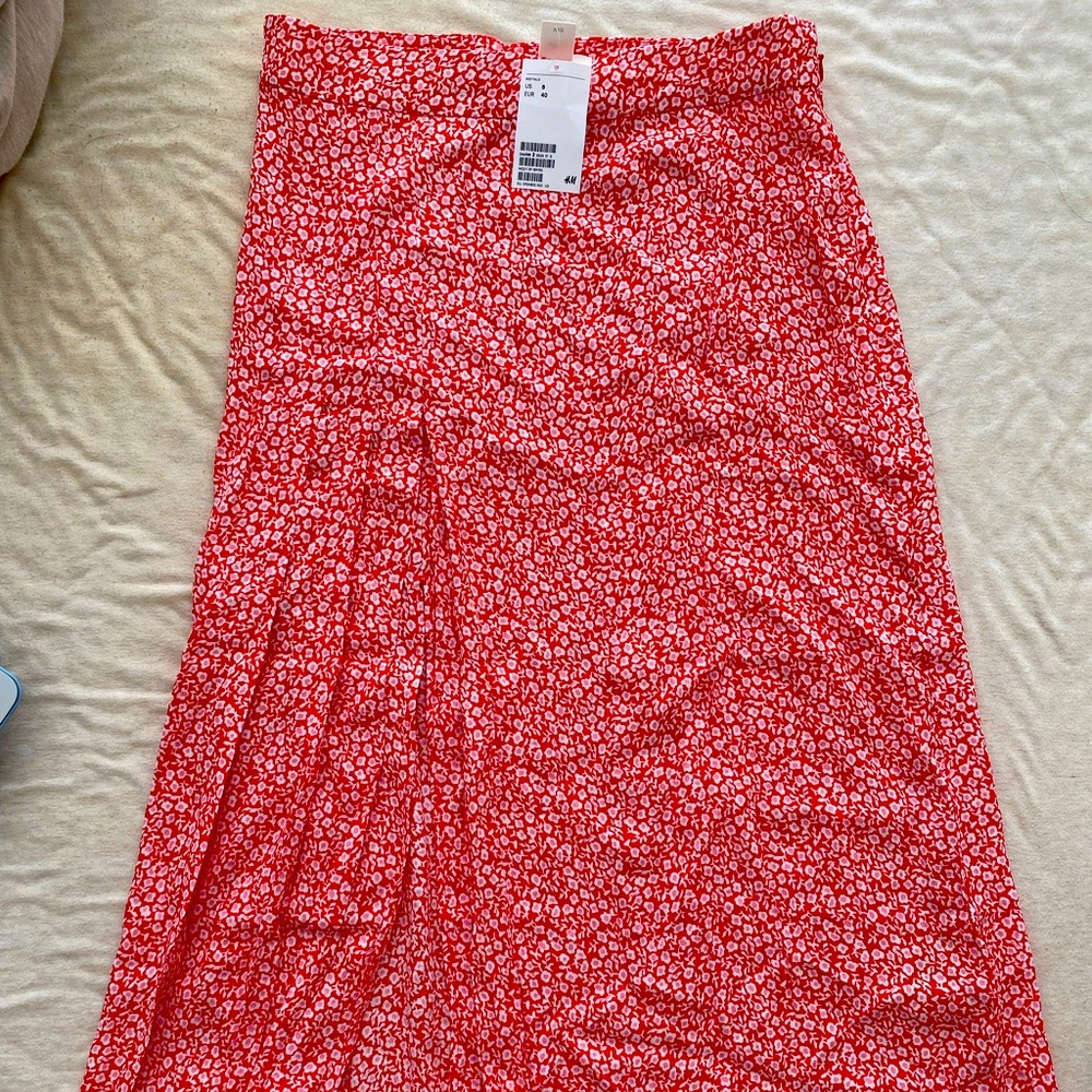 H&M floral midi skirt.